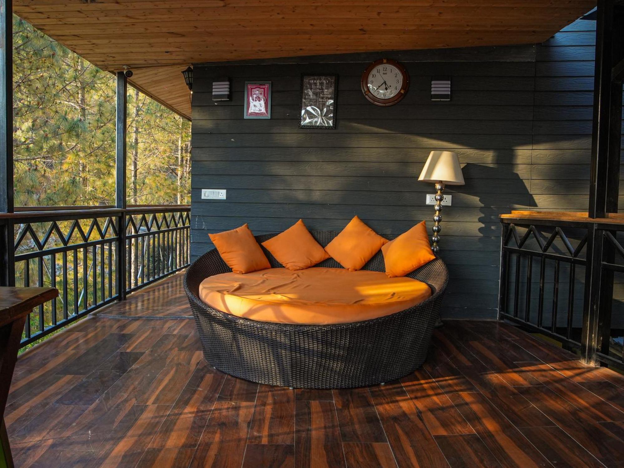 Thehimalayanliving Whistling Pines Hotel Mukteshwar Ngoại thất bức ảnh