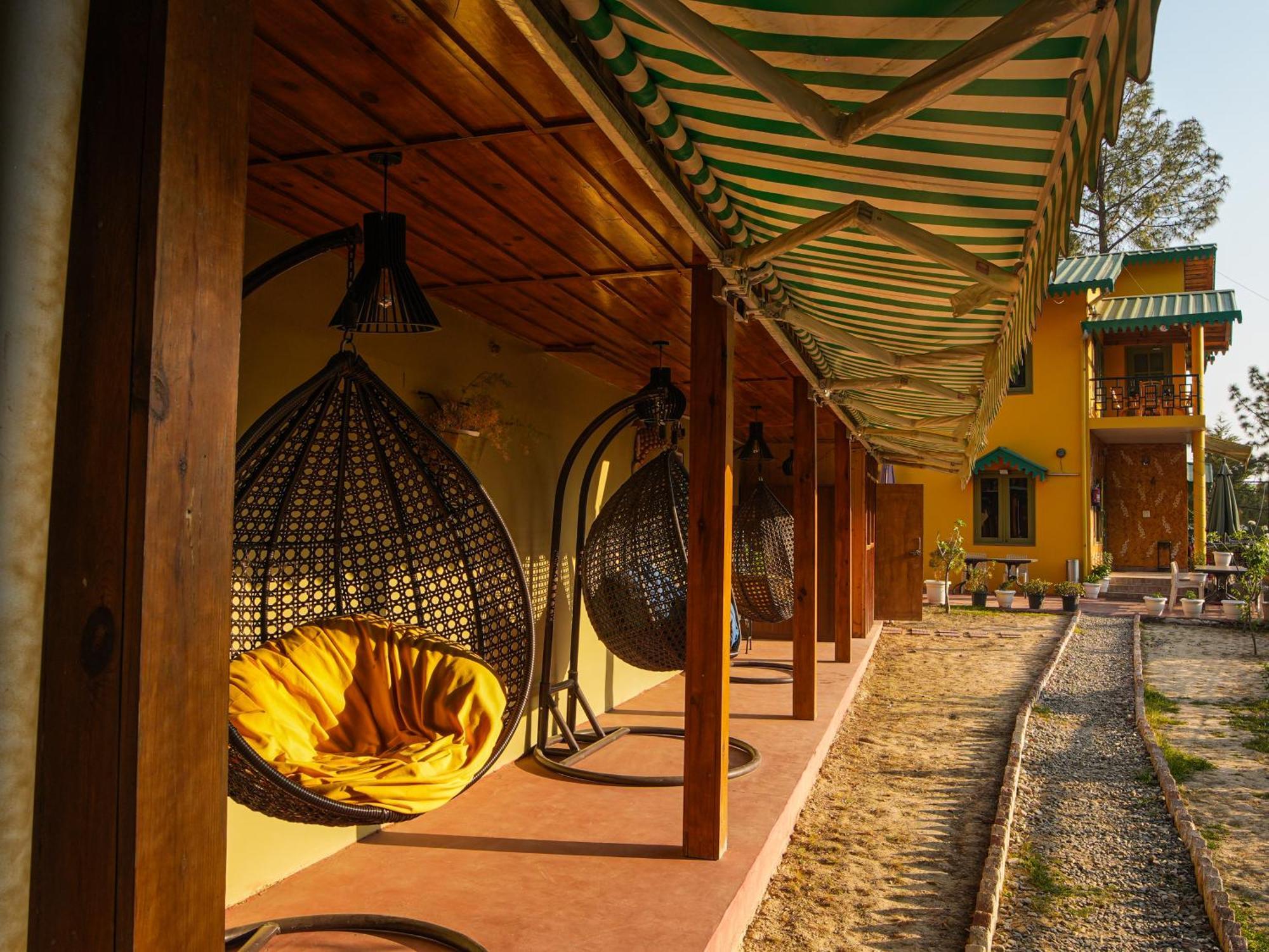 Thehimalayanliving Whistling Pines Hotel Mukteshwar Ngoại thất bức ảnh