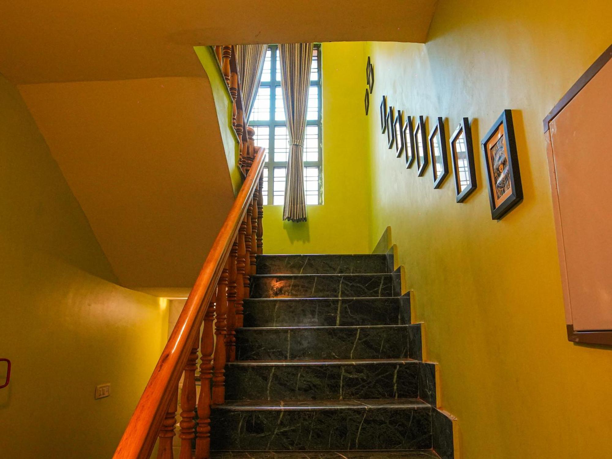 Thehimalayanliving Whistling Pines Hotel Mukteshwar Ngoại thất bức ảnh