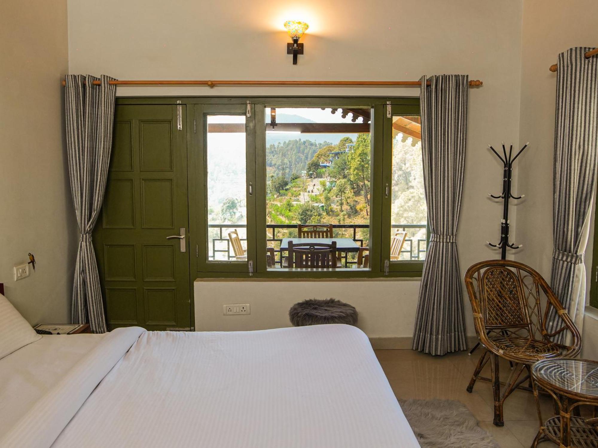 Thehimalayanliving Whistling Pines Hotel Mukteshwar Ngoại thất bức ảnh