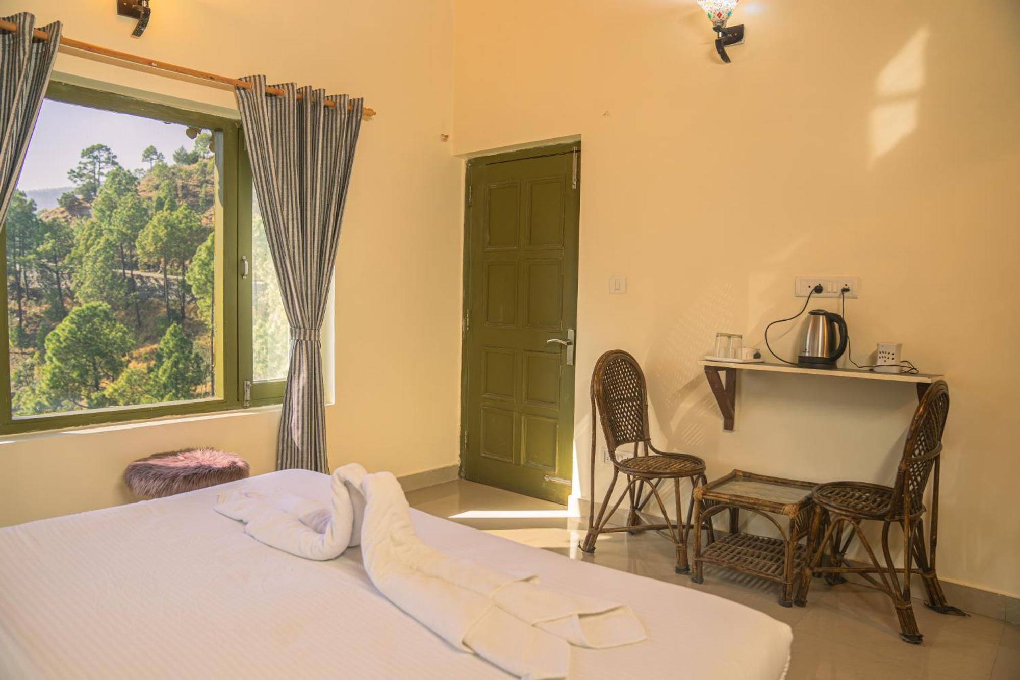 Thehimalayanliving Whistling Pines Hotel Mukteshwar Ngoại thất bức ảnh